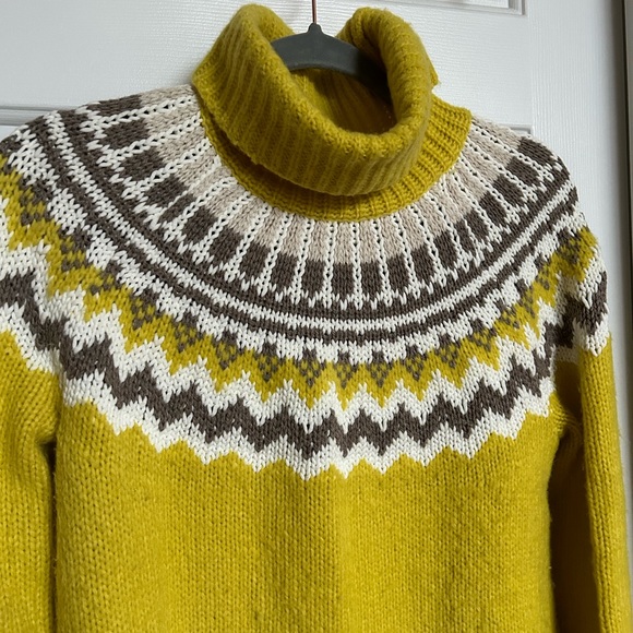 Loft Yellow Turtleneck Sweater Fair Isle Knit Womens Size S - Picture 3 of 4